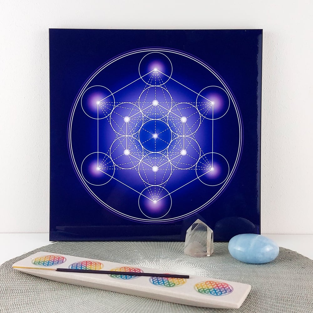 Sacred space with Metatron's cube tray, natural stone and flower of life incense holder, to raise vibration and connect to the energy of the symbol