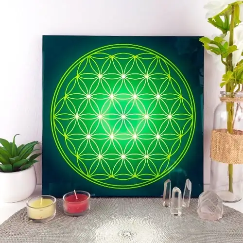 Bandeja Flor de la Vida Verde, símbolo de armonía, crecimiento y equilibrio energético, amplificando energías positivas