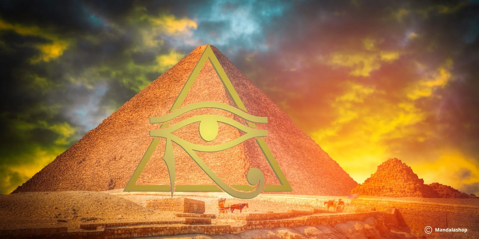 das Auge des Horus in einer Pyramide ist ein Symbol des Schutzes